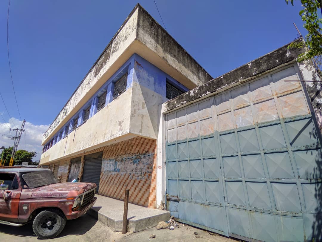 INT-061 Terreno en Venta Avenida Principal Flor Amarillo - Imagen 7