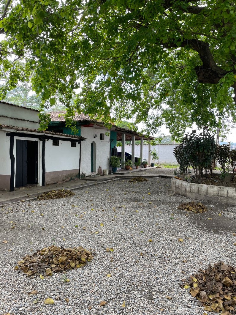 ELBL-052 Local en Venta LOCAL RESTAURANT CON TERRENO (GANADERO GRILL)