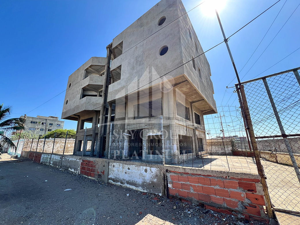 PLED-017 Edificio en Venta En La Av. Jacinto Lara; Punto Fijo, Falcón - Imagen 2