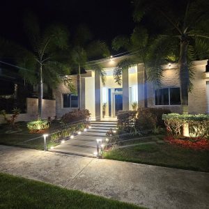 ETC-037 Casa en Venta Villas De San Diego Country Club   Moderna Y Lujosa