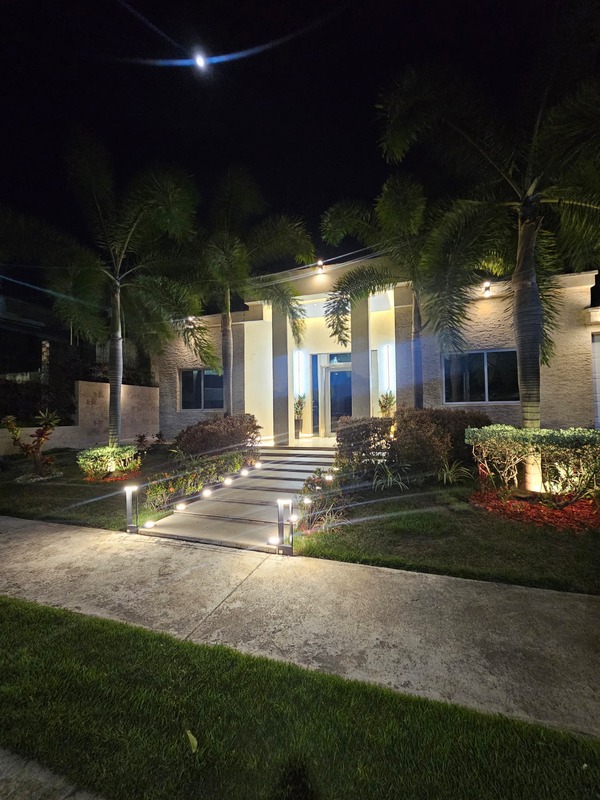 ETC-037 Casa en Venta Villas De San Diego Country Club Moderna Y Lujosa