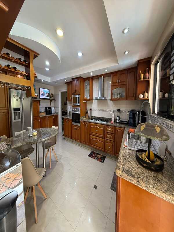 ETC-061 Casa en Venta Hermosa Casa En Urbanismo Exclusivo Villas De San Diego Country Club, San Diego, Valencia - Imagen 3