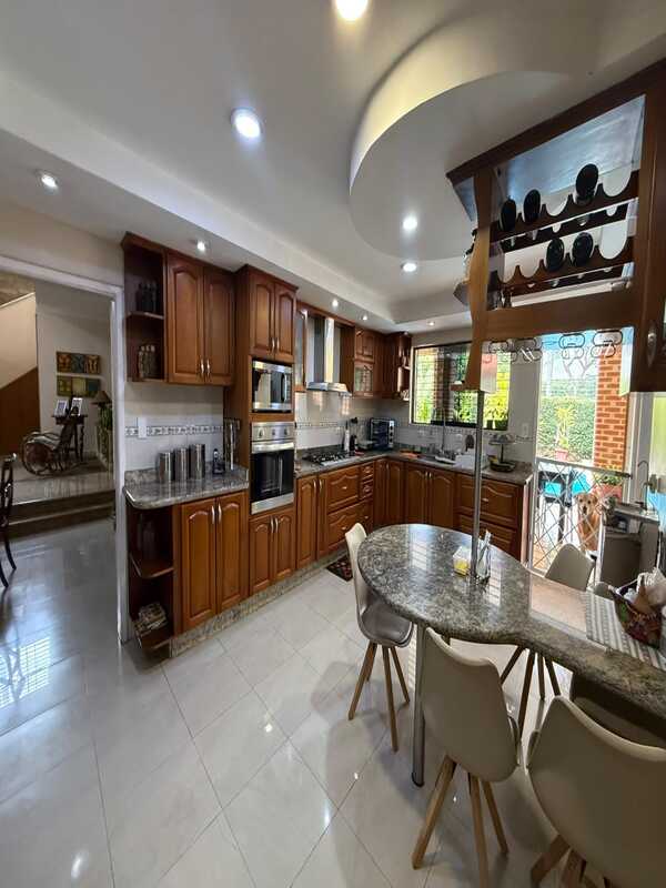 ETC-061 Casa en Venta Hermosa Casa En Urbanismo Exclusivo Villas De San Diego Country Club, San Diego, Valencia - Imagen 4