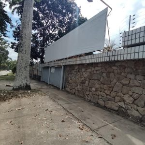 PLC-1042 Casa en Venta Comercial En Guaparo, Valencia