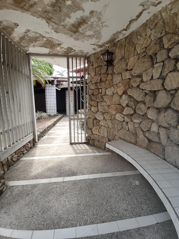 PLC-1042 Casa en Venta Comercial En Guaparo, Valencia - Imagen 9