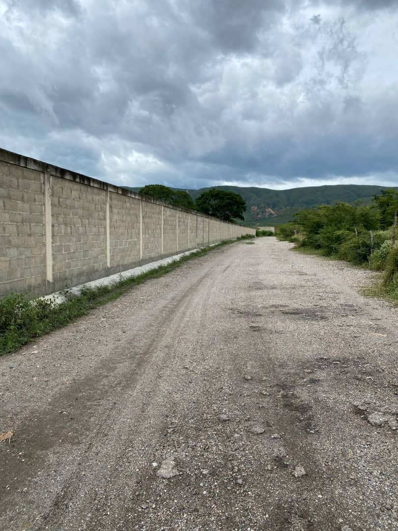 ELBT-046 Terreno en Venta Granja Multiproposito En Cuara A 5 Minutos De Quibor - Imagen 5