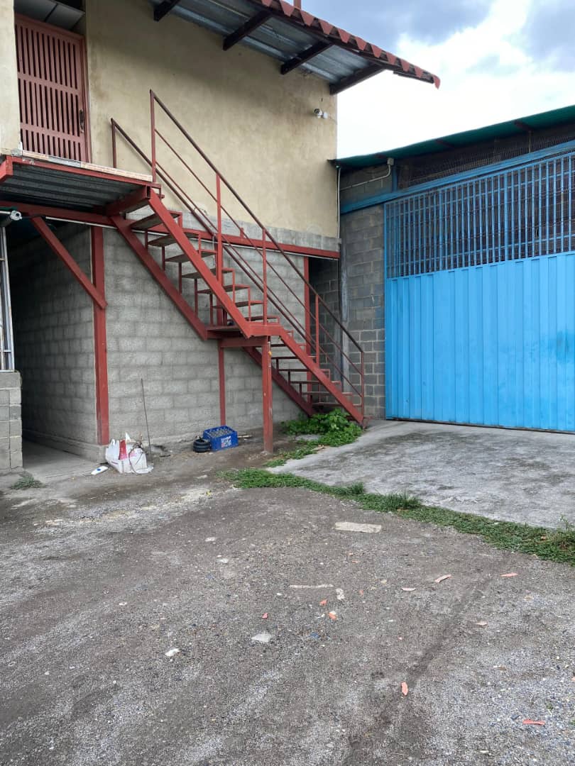ELBT-046 Terreno en Venta Granja Multiproposito En Cuara A 5 Minutos De Quibor - Imagen 9