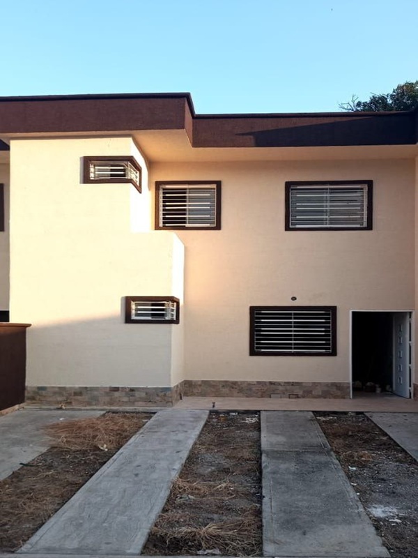 ELBTH-137 Town House en Venta Residencias Don Juan, San Felipe, Estado Yaracuy