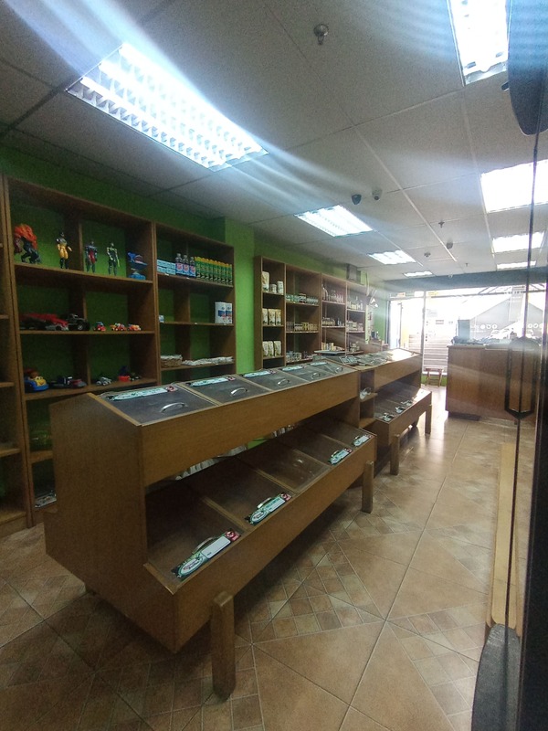PLL-421 Local en Alquiler En Planta Baja En Cc Los Jarales De 54 M2 Amoblado Con Estantería Para Mini Market - Imagen 5