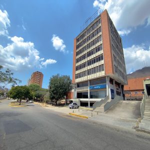 PLOF-154 Oficina en Venta En El Cc Lomas Del Este, Valenci. Edo. Carabobo