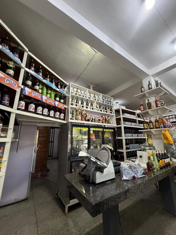 ETFC-011 Fondo de Comercio en Venta Urbanizacion Santa Eduviges Naguanagua - Imagen 5