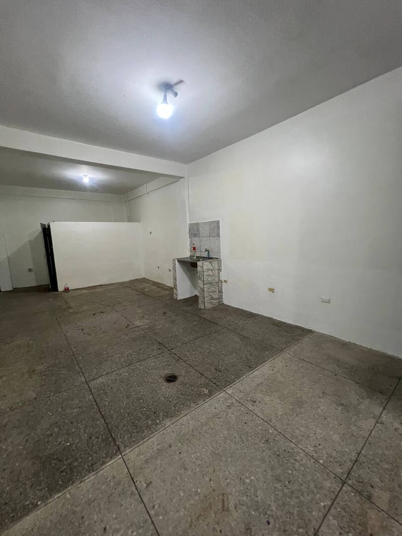 ELBL-127 Local en Alquiler Local Multiproposito En Pueblo Nuevo 50mts - Imagen 3