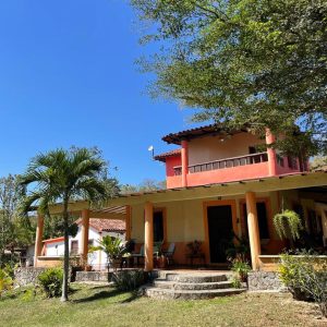 DIT-003 Terreno en Venta Con Bienhechuria Sector Campo Claro, Montalban