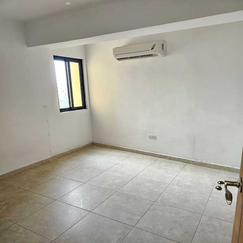 INA-1130 Apartamento en Venta Resd Bahía Platinum - Imagen 4