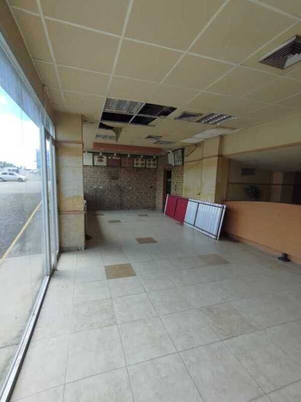 ELBL-172 Local en Alquiler Centro Comercial La Estancia