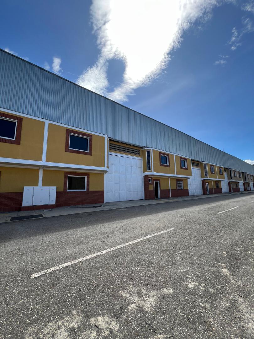 LGG-17 Galpon en Venta Zona Industrial Ll