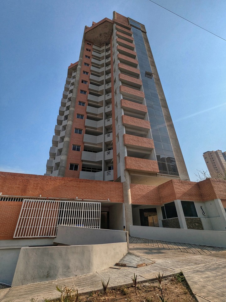 ATPH-1667 Pent House en Venta En Trigaleña, Res. Roraima - Imagen 2