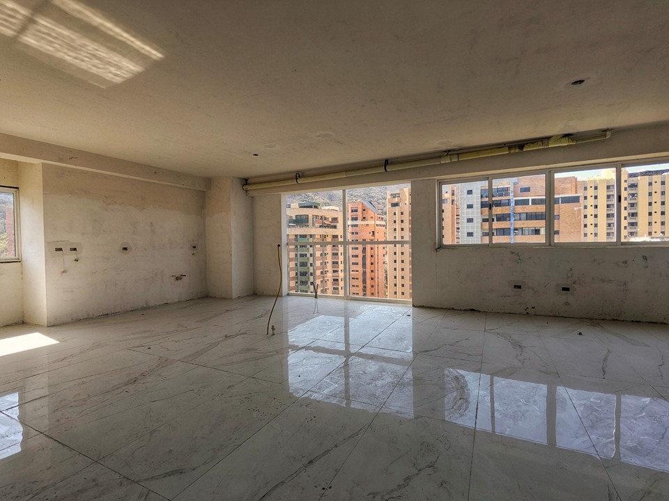 ATPH-1667 Pent House en Venta En Trigaleña, Res. Roraima