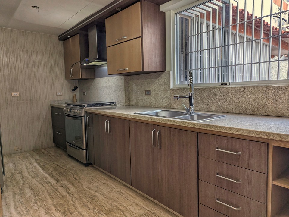ATTH-323 Town House en Venta Trapiche A, Urb. El Bosque