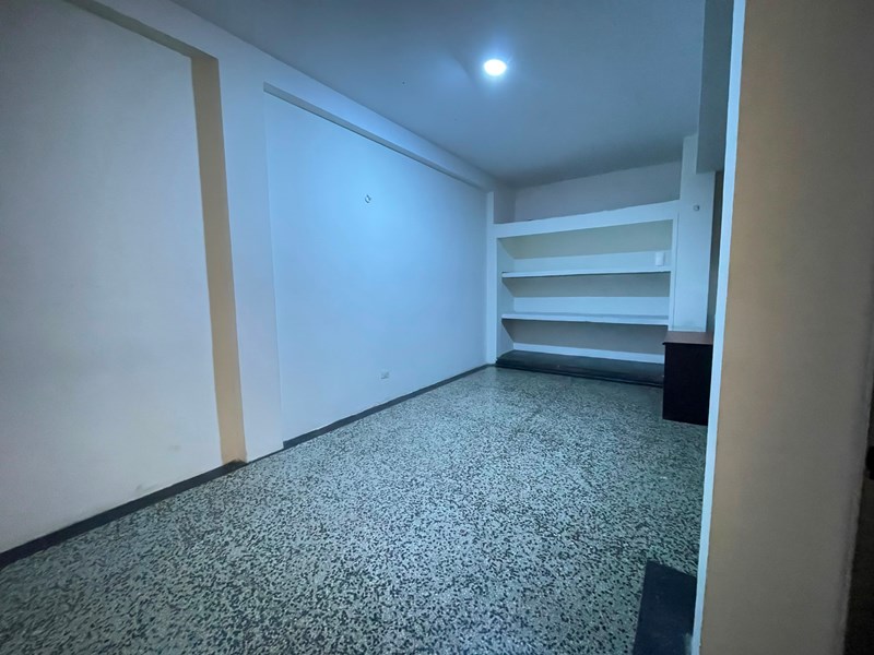 ATL-279 Local en Venta - Alquiler Edificio Don Alejandro Avenida Díaz Moreno - Imagen 8