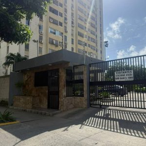 LGA-77 Apartamento en Venta Las Trinitarias
