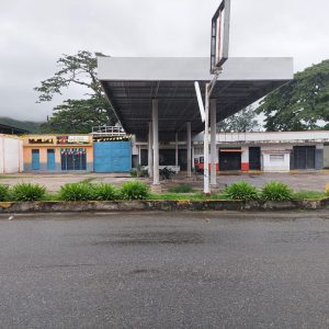 PLT-220 Terreno en Venta Antigua Estación De Servicio En La Entrada