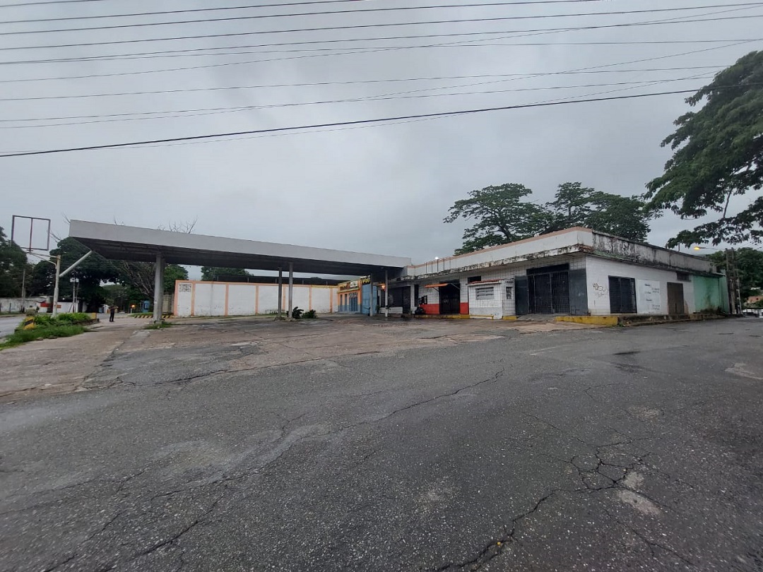 PLT-220 Terreno en Venta Antigua Estación De Servicio En La Entrada - Imagen 2