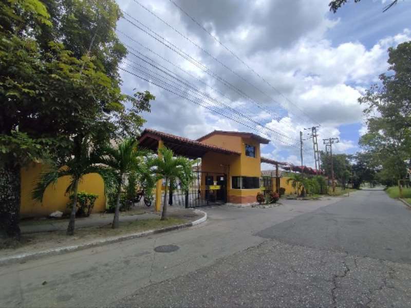 ATTH-322 Town House en Venta En Flor Amarillo Residencias Altamira