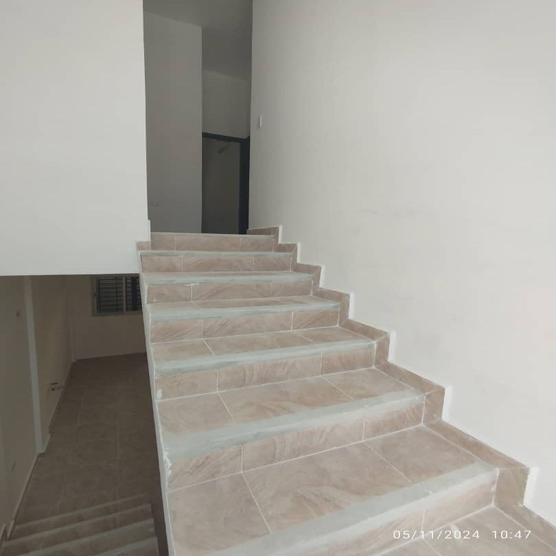 INTH-308 Town House en Venta Conj. Res. Villa Serena San Diego - Imagen 7