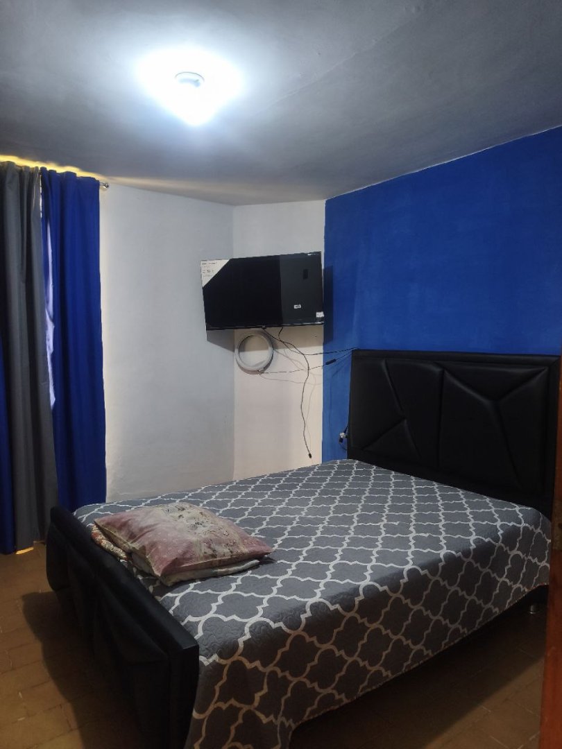 PLA-1980 Apartamento en Alquiler Conj. Res. Valle De Oro, Urb. Los Bucares - Imagen 13