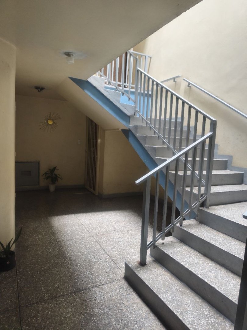 PLA-1980 Apartamento en Alquiler Conj. Res. Valle De Oro, Urb. Los Bucares - Imagen 5
