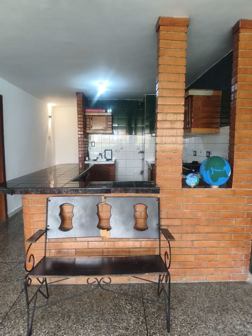 PLA-1980 Apartamento en Alquiler Conj. Res. Valle De Oro, Urb. Los Bucares - Imagen 7
