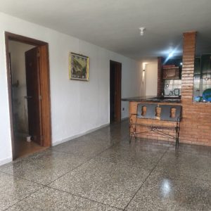 PLA-1980 Apartamento en Alquiler Conj. Res. Valle De Oro, Urb. Los Bucares
