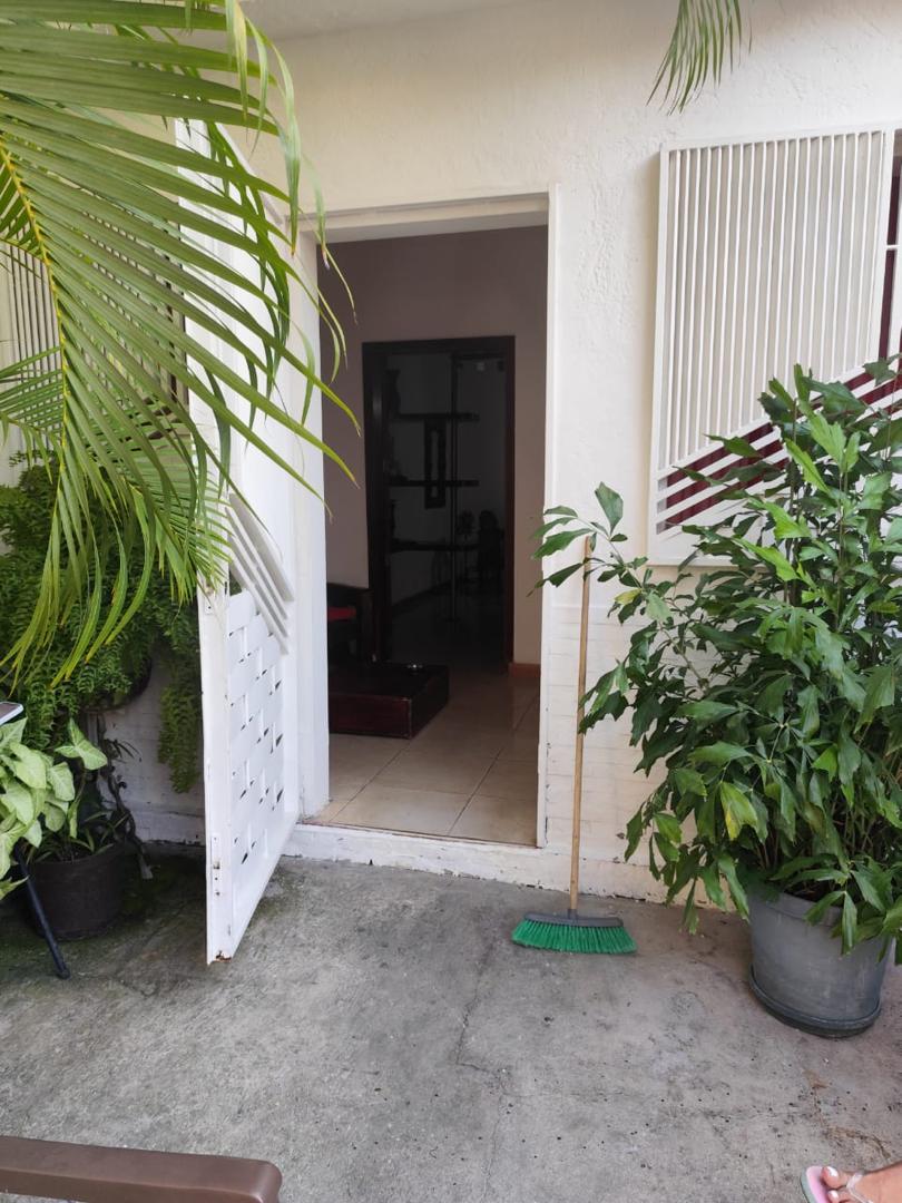 PLC-1211 Casa en Venta Tres (3) Anexos, Calle Callejon 137, Urb. Camoruco - Imagen 6